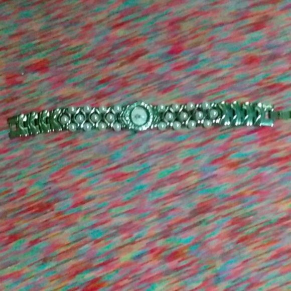 Women's watch - Picture 1 of 4